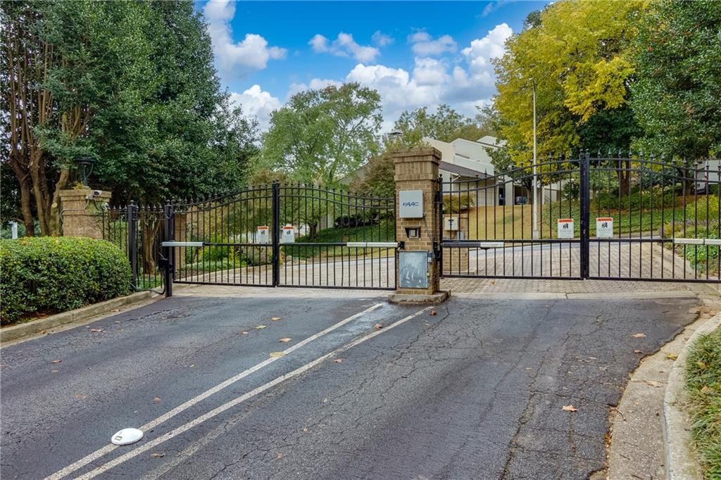 220 Renaissance Parkway NE 2107