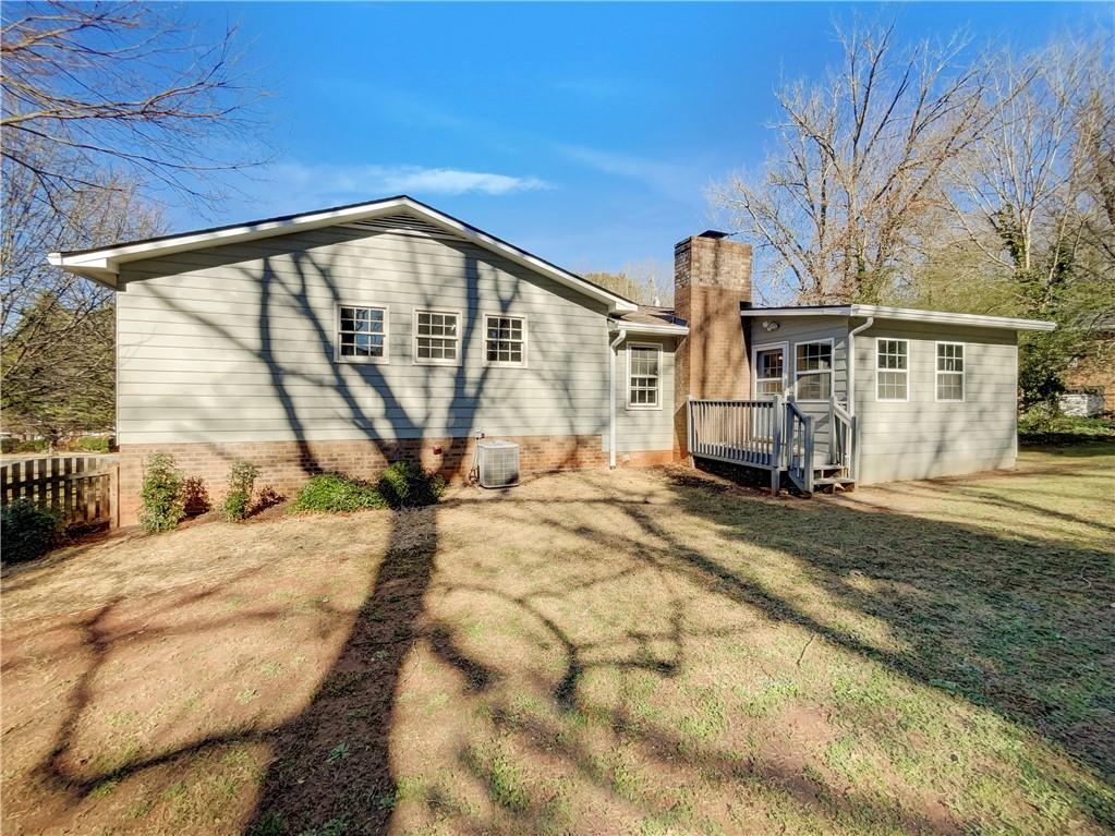 512 Hidden Hills Court