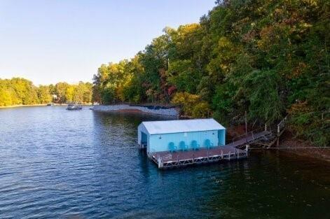 2316 Mountain Crest Place