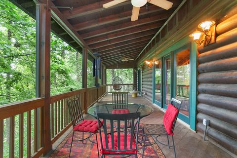 A home in Ellijay