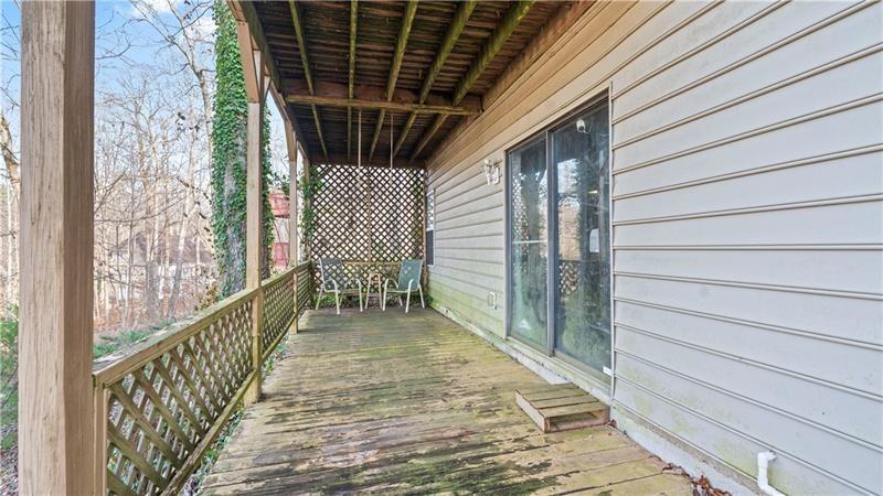 405 Creek View Court