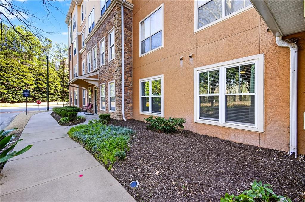 10 Perimeter Summit Boulevard NE 4113