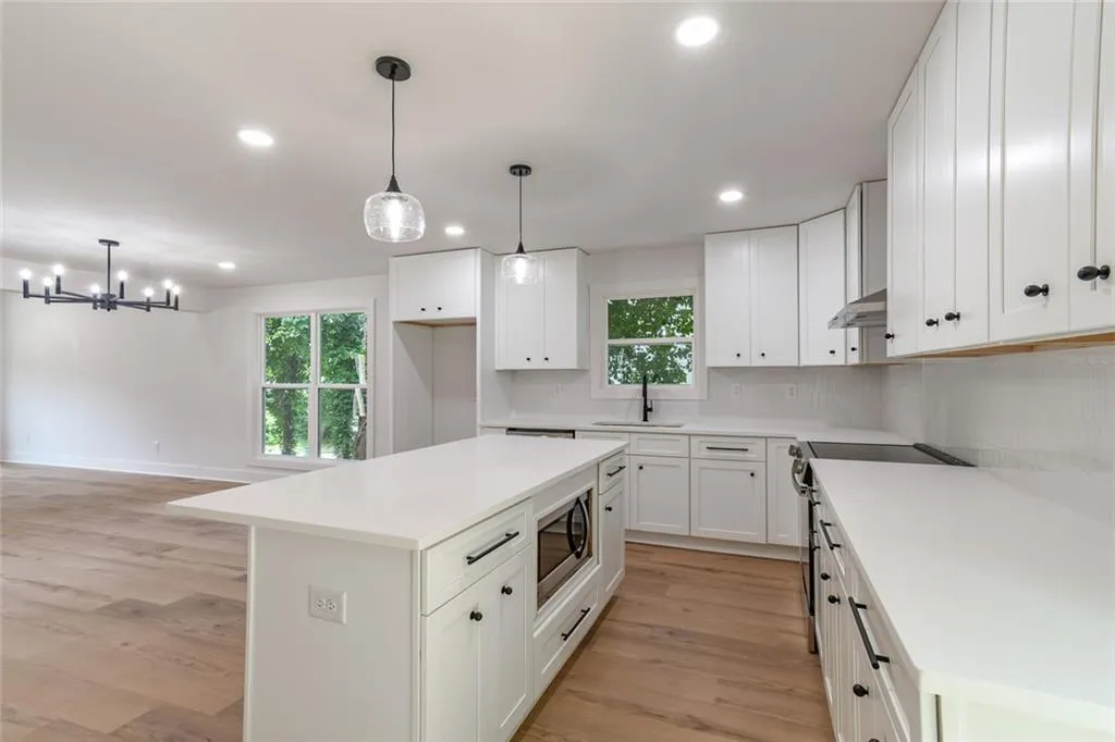 Duluth, Georgia 30096, United States, 4 Bedrooms Bedrooms, ,3 BathroomsBathrooms,Residential,Active,163422