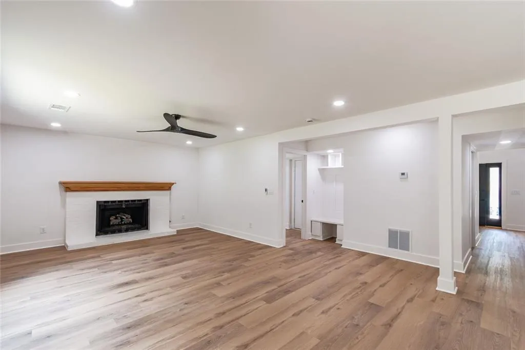 Duluth, Georgia 30096, United States, 4 Bedrooms Bedrooms, ,3 BathroomsBathrooms,Residential,Active,163422