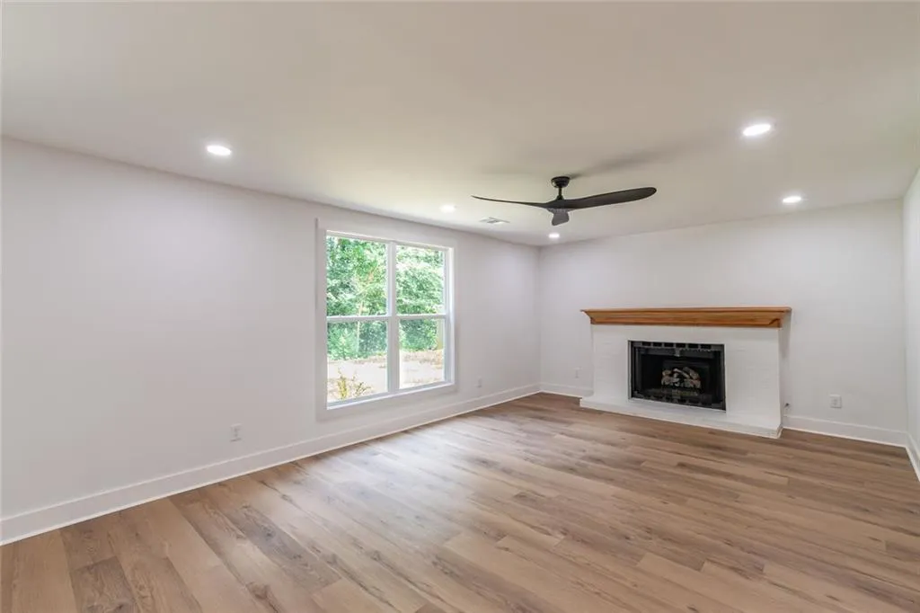 Duluth, Georgia 30096, United States, 4 Bedrooms Bedrooms, ,3 BathroomsBathrooms,Residential,Active,163422