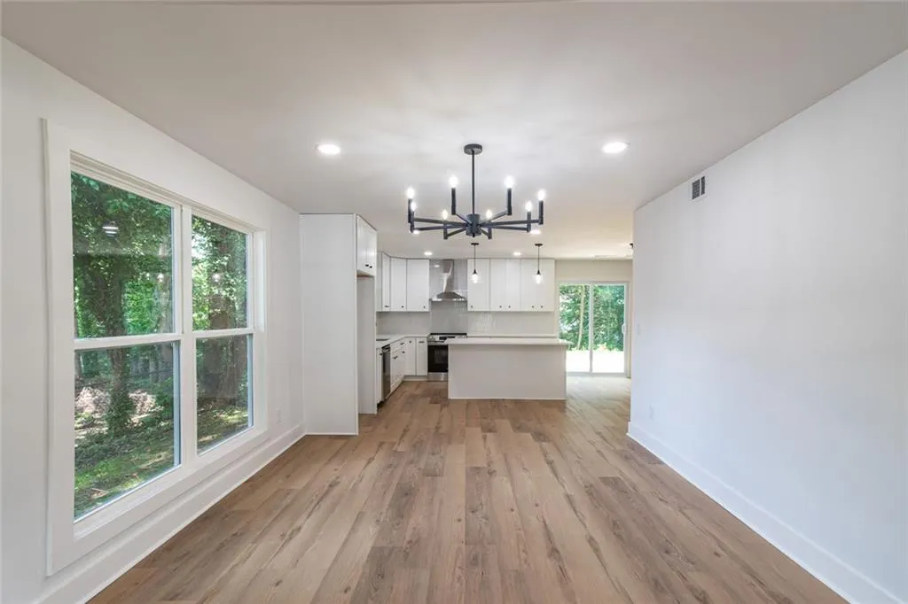 Duluth, Georgia 30096, United States, 4 Bedrooms Bedrooms, ,3 BathroomsBathrooms,Residential,Active,163422