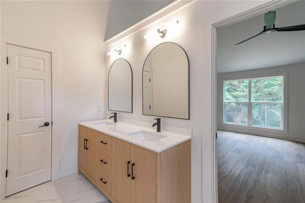 Duluth, Georgia 30096, United States, 4 Bedrooms Bedrooms, ,3 BathroomsBathrooms,Residential,Active,163422