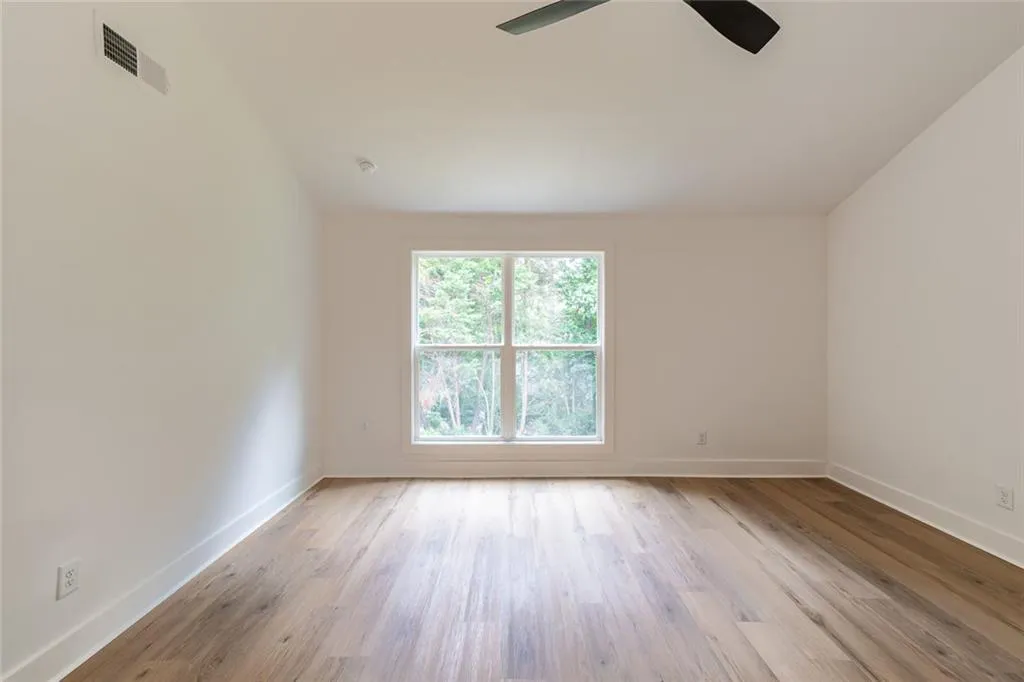 Duluth, Georgia 30096, United States, 4 Bedrooms Bedrooms, ,3 BathroomsBathrooms,Residential,Active,163422