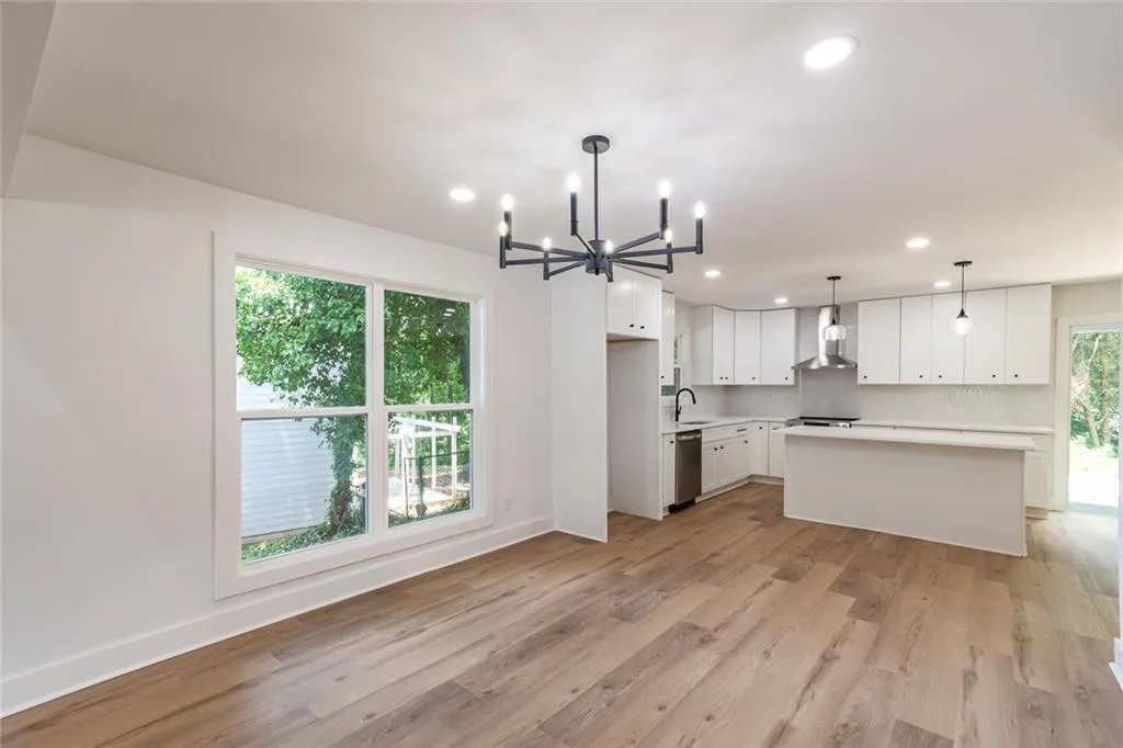 Duluth, Georgia 30096, United States, 4 Bedrooms Bedrooms, ,3 BathroomsBathrooms,Residential,Active,163422