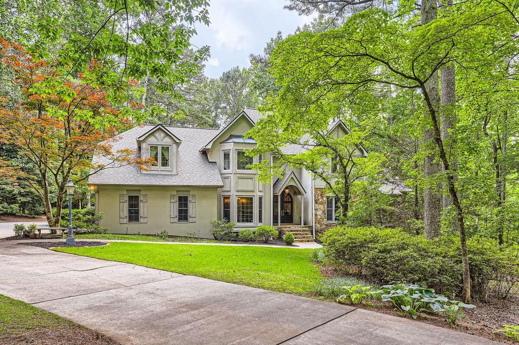 5161 Hermitage Drive