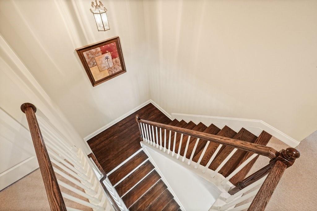 526 Lost Creek Drive, Woodstock, Georgia image 32