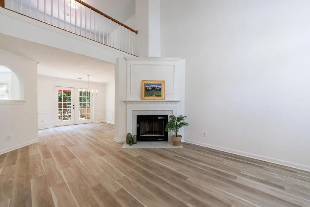 Alpharetta, Georgia 30004, United States, 3 Bedrooms Bedrooms, ,2 BathroomsBathrooms,Residential,Pending,131479