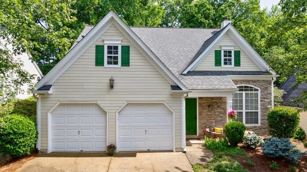 Alpharetta, Georgia 30004, United States, 3 Bedrooms Bedrooms, ,2 BathroomsBathrooms,Residential,Pending,131479