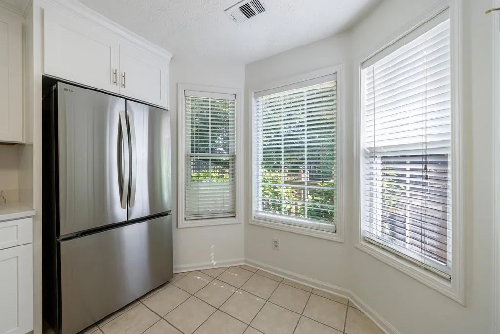 Alpharetta, Georgia 30004, United States, 3 Bedrooms Bedrooms, ,2 BathroomsBathrooms,Residential,Pending,131479