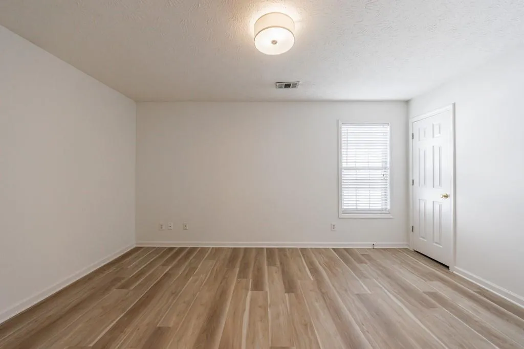 Alpharetta, Georgia 30004, United States, 3 Bedrooms Bedrooms, ,2 BathroomsBathrooms,Residential,Pending,131479