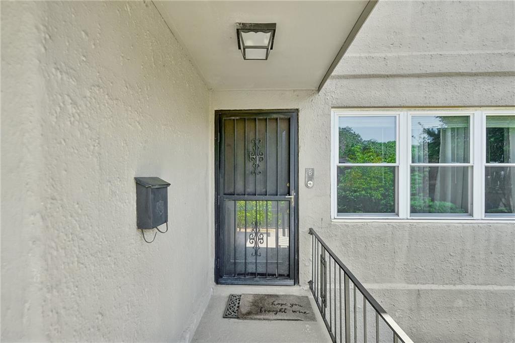 284 Lakemoore Drive NE B