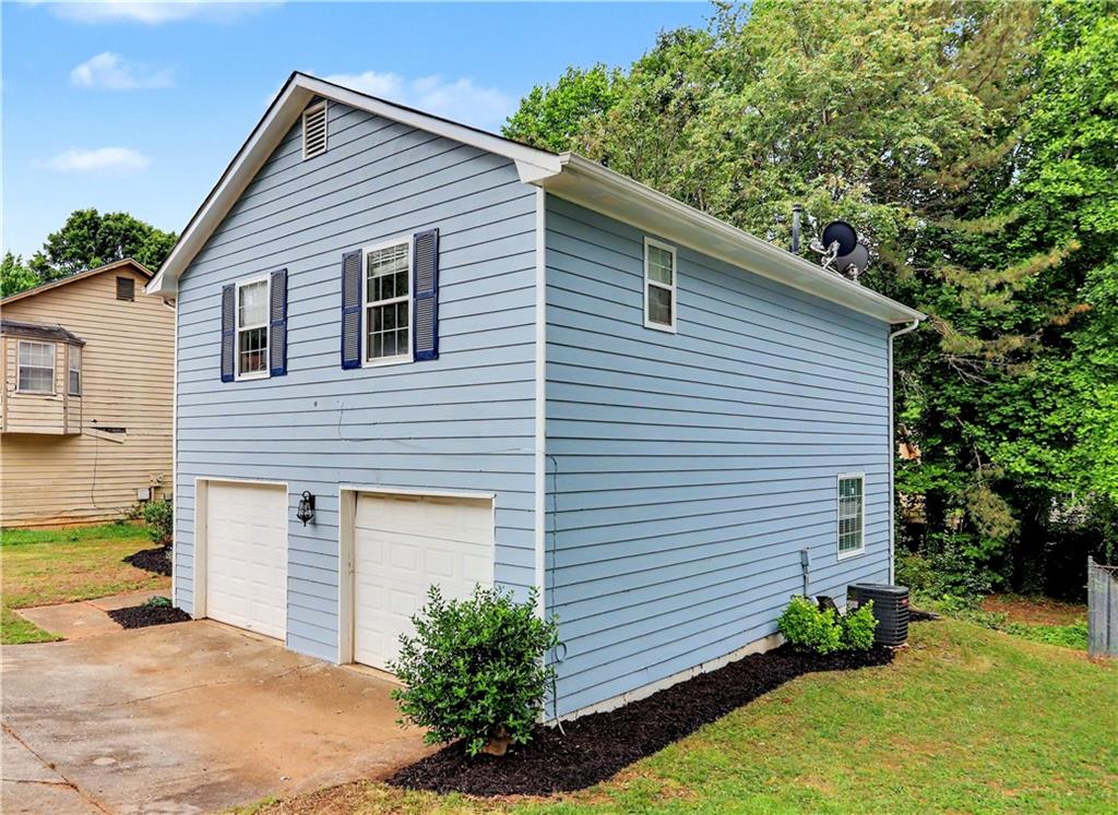 407 Sheppard Crossing Court