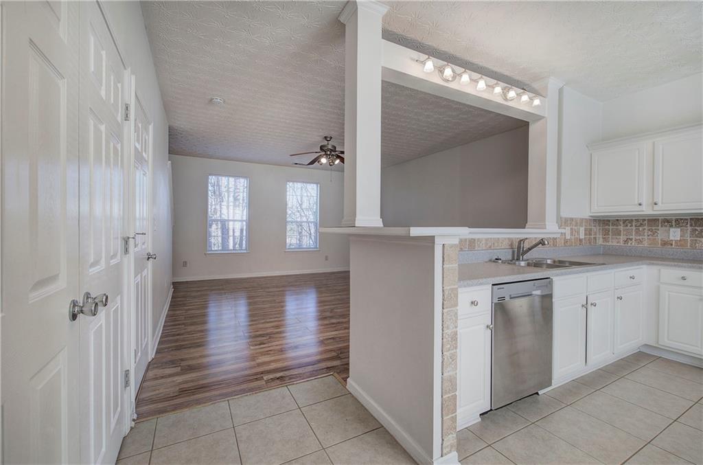 107 Timber Ridge Drive, Cartersville, Georgia image 3