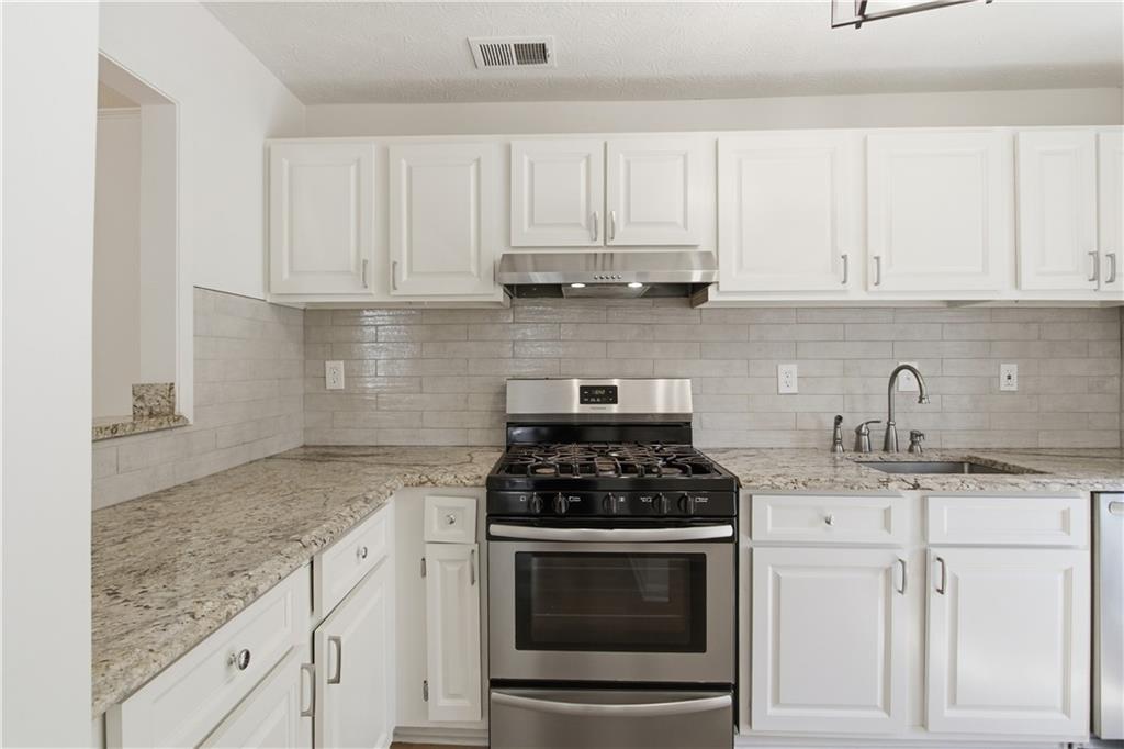 1107 Wynnes Ridge Circle SE