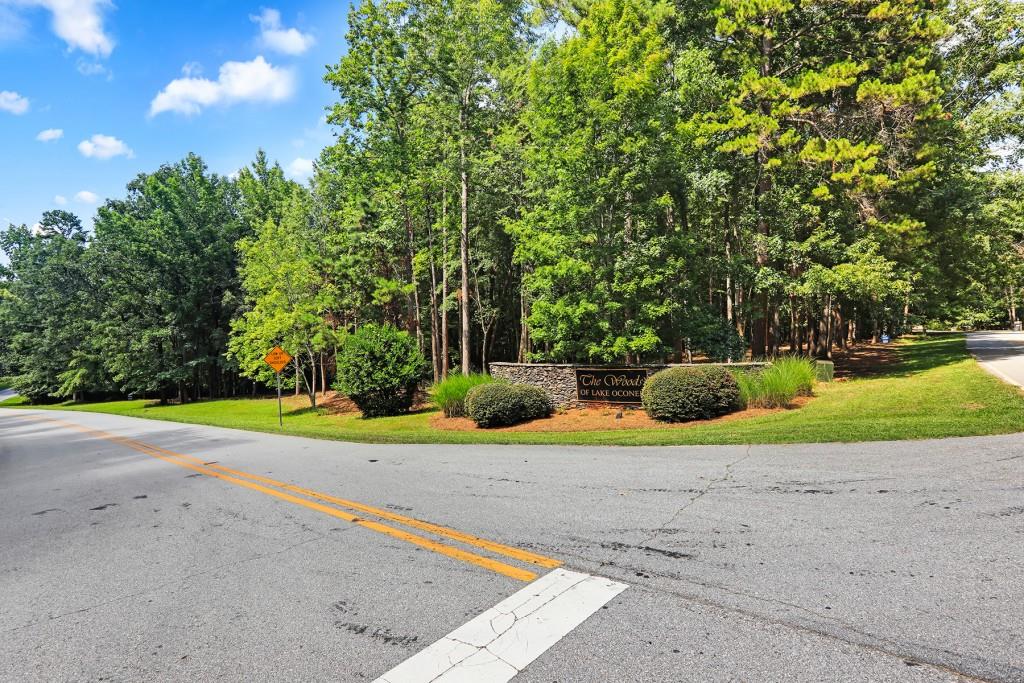 0b White Oak Way