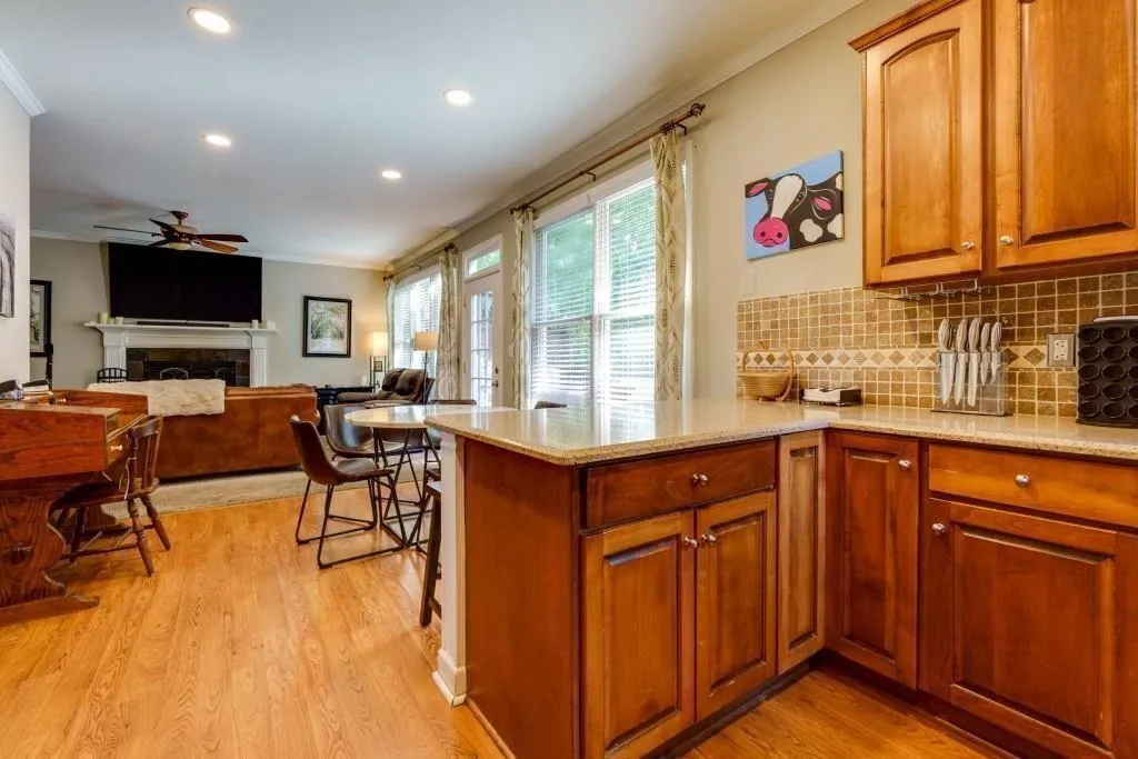 Woodstock, Georgia 30189, United States, 5 Bedrooms Bedrooms, ,4 BathroomsBathrooms,Residential,Active,133037