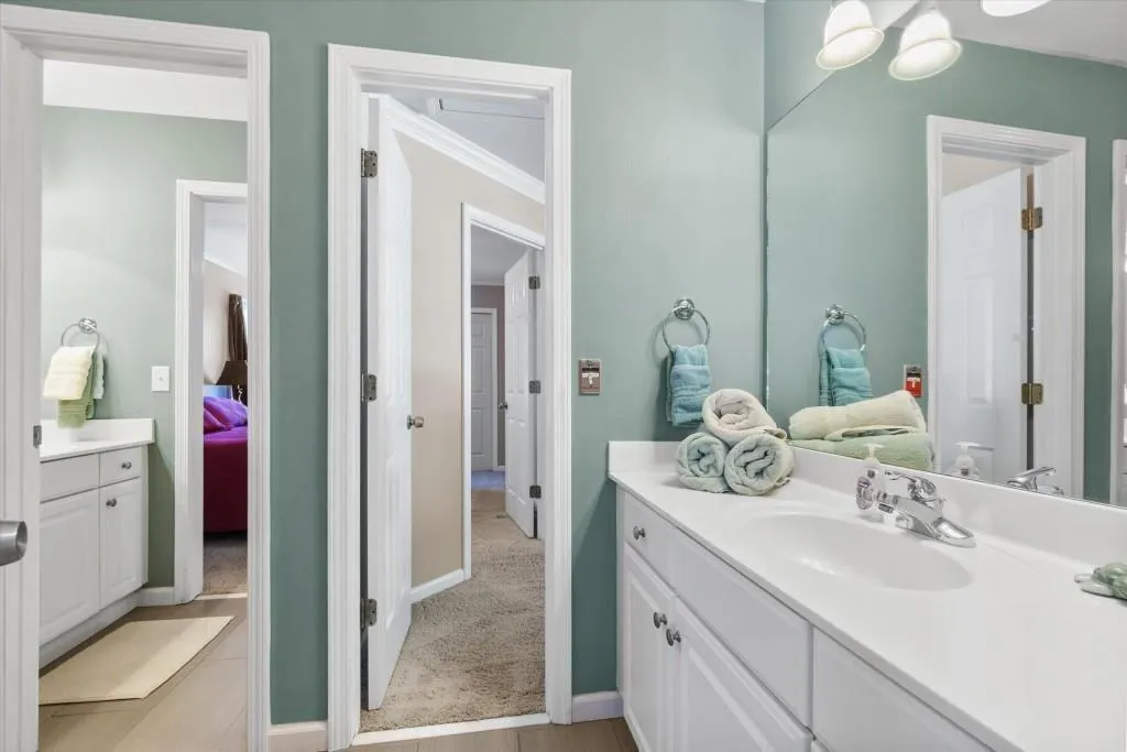 Woodstock, Georgia 30189, United States, 5 Bedrooms Bedrooms, ,4 BathroomsBathrooms,Residential,Active,133037