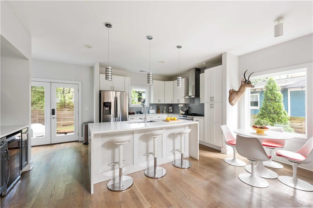 1124 Hawthorne Street NE