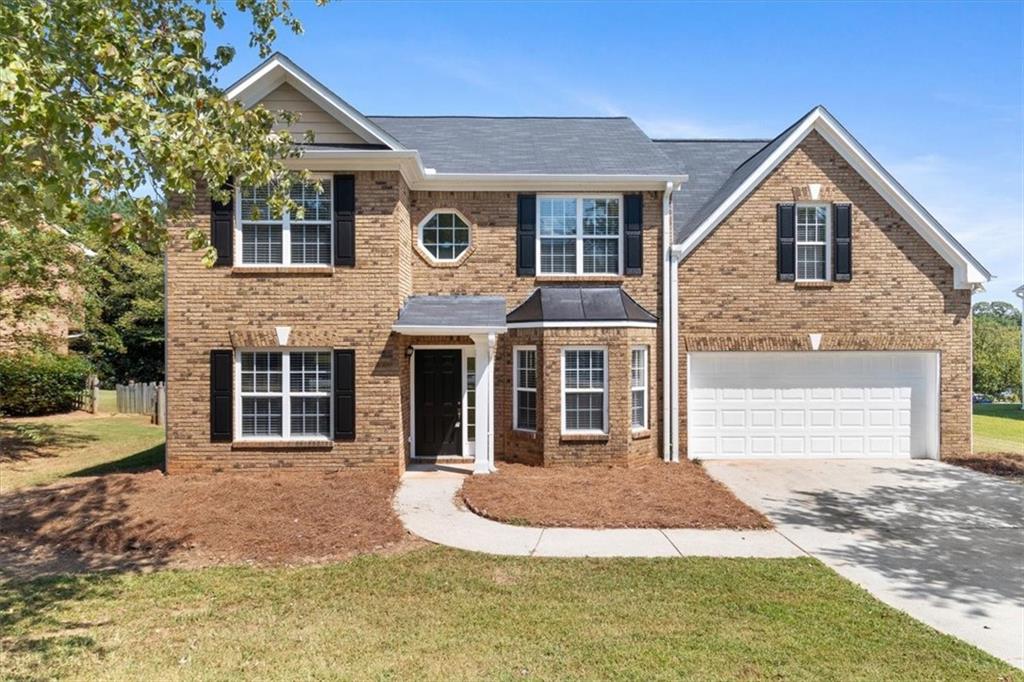 Gwinnett County Welcomes You!
This beautiful Lawrenceville home has just hit the market and offers 4 bedrooms and 2.5 baths with plenty of space for the entire family. The main level features a formal dining room, a separate sitting area, and an open family room perfect for entertaining. The eat-in kitchen is ideal for family meals and gatherings.
Upstairs, the spacious master suite includes his-and-her sinks, a separate tub and shower, and ample closet space. Three additional bedrooms share a full bath, providing room for everyone.
Enjoy a nice, level backyard perfect for children to play or for small pets, with room to add a fence if desired. This home combines comfort, space, and convenience in the heart of Gwinnett County.
Don’t miss out—schedule your showing today!