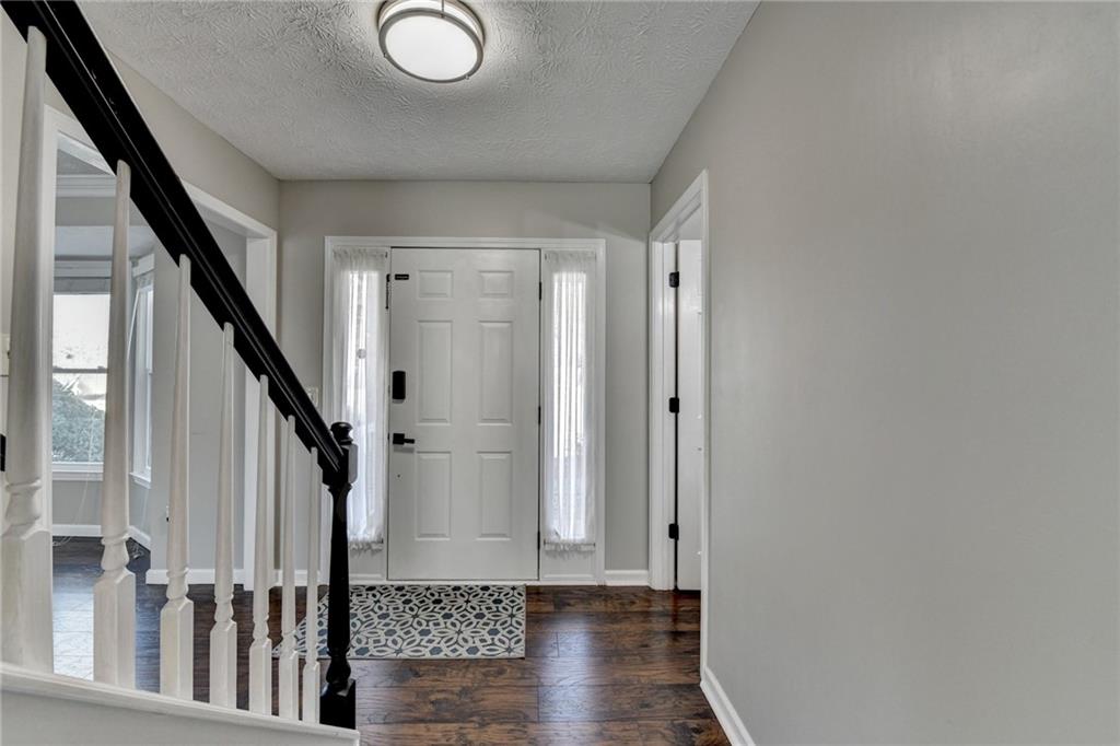 2940 Abbotts Pointe Drive, Duluth, Georgia image 6