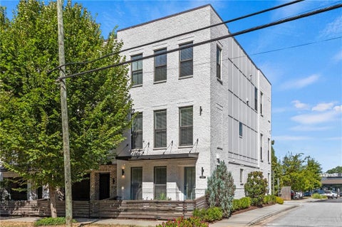 Townhouse For Sale - 1847 La Dawn Lane<br/> Atlanta, GA 30318