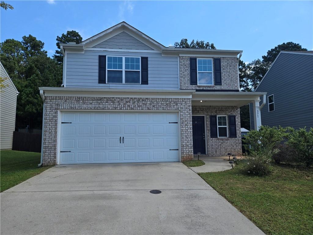 Convenient location easy acceds to Hwy 78, and Hwy 316. Open floor plan, LVP on main floor, open eat in Kitchen granite counter top,