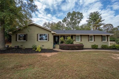 Homes For Sale - 1091 Barber Creek Drive<br/> Oconee County, Watkinsville, GA 30677