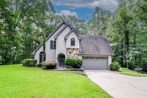 Homes For Sale - 480 Rock House Road<br/> Lawrenceville, GA 30045