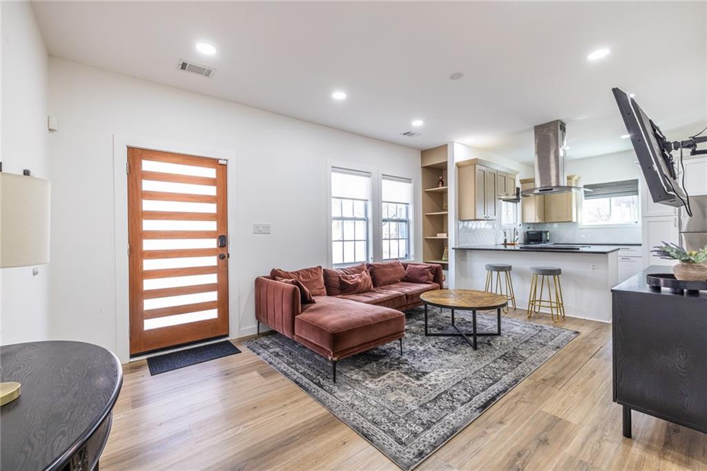 1466 Venetian Drive, Atlanta, Georgia image 6