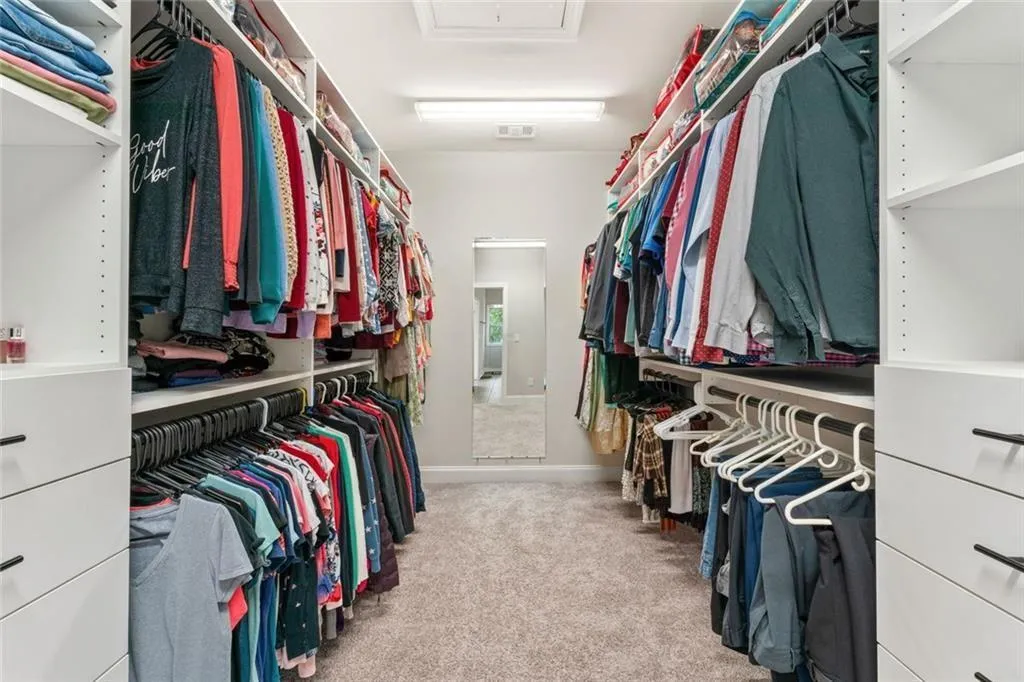 Smyrna, Georgia 30080, United States, 4 Bedrooms Bedrooms, ,5 BathroomsBathrooms,Residential,Active,163126