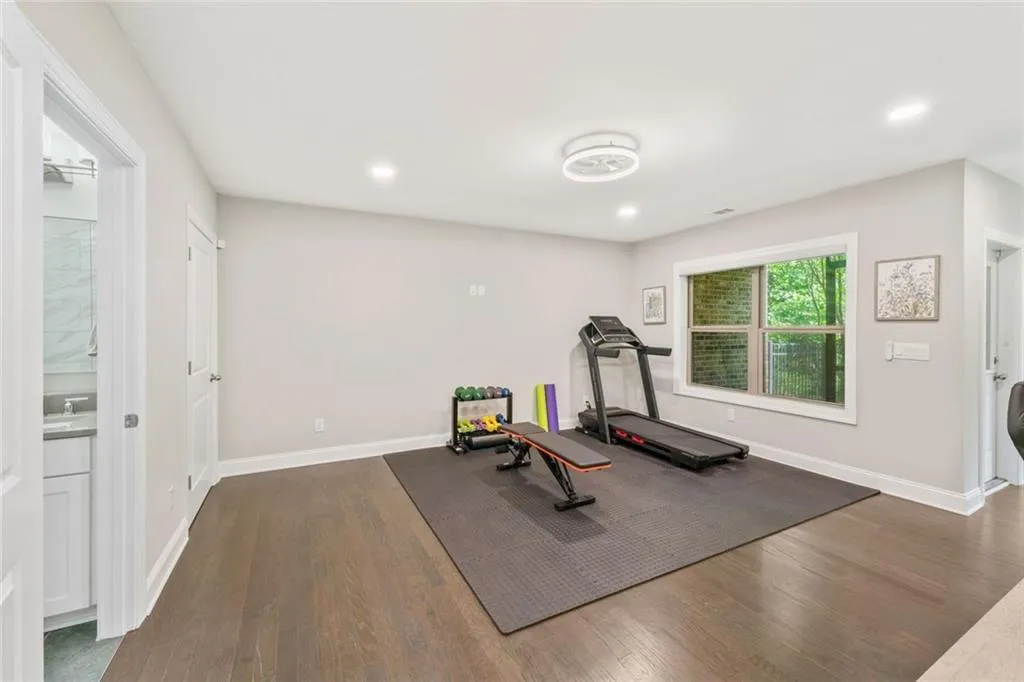 Smyrna, Georgia 30080, United States, 4 Bedrooms Bedrooms, ,5 BathroomsBathrooms,Residential,Active,163126