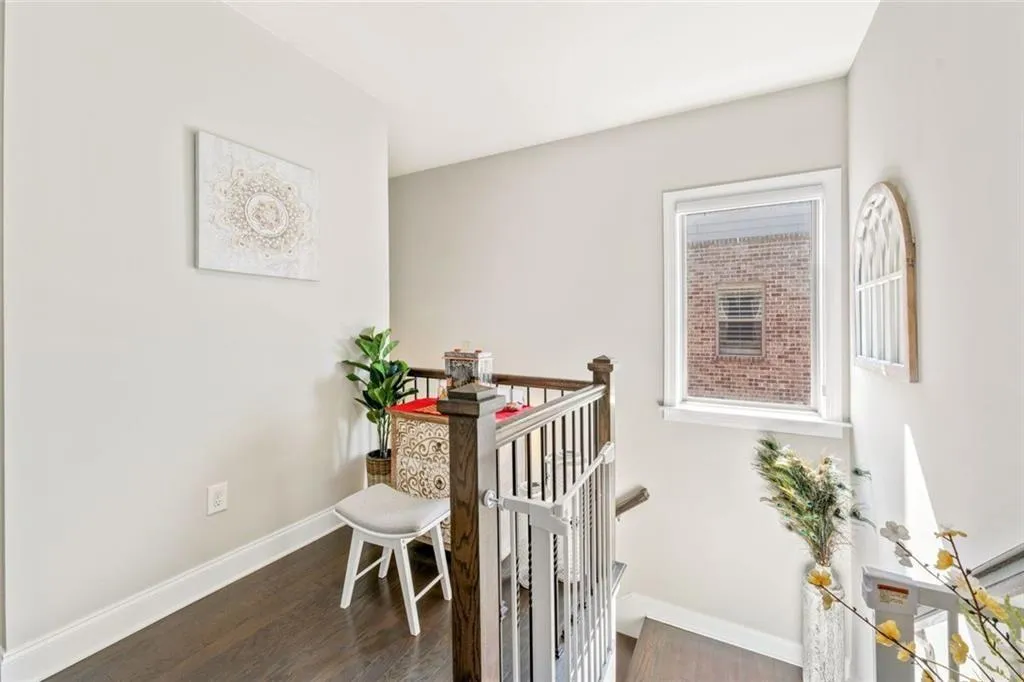 Smyrna, Georgia 30080, United States, 4 Bedrooms Bedrooms, ,5 BathroomsBathrooms,Residential,Active,163126