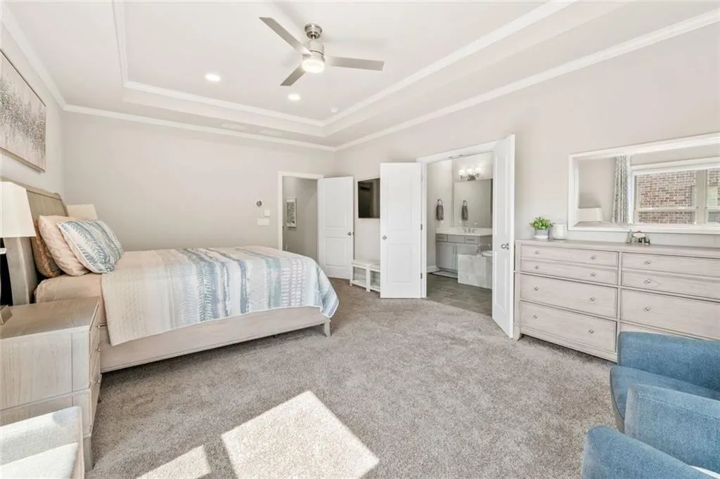 Smyrna, Georgia 30080, United States, 4 Bedrooms Bedrooms, ,5 BathroomsBathrooms,Residential,Active,163126