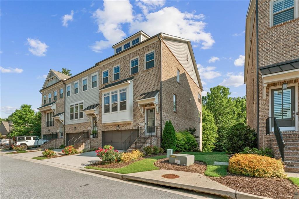 2372 Montford Place SE