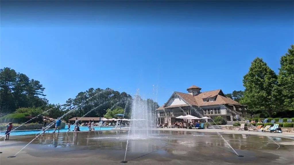 Canton, Georgia 30114, United States, 3 Bedrooms Bedrooms, ,2 BathroomsBathrooms,Residential,Active,220062