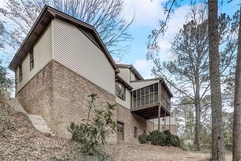 A home in Lilburn