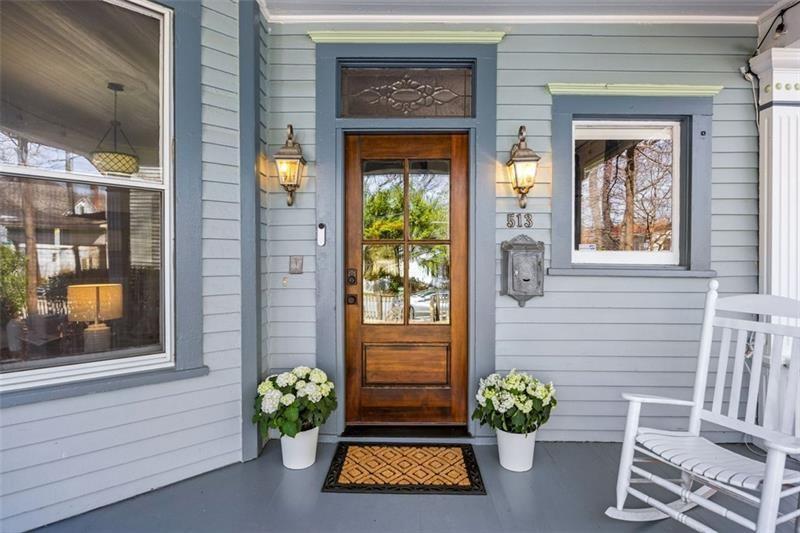 513 Saint Charles Avenue NE