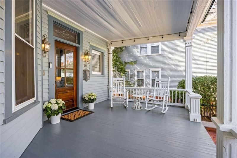 513 Saint Charles Avenue NE