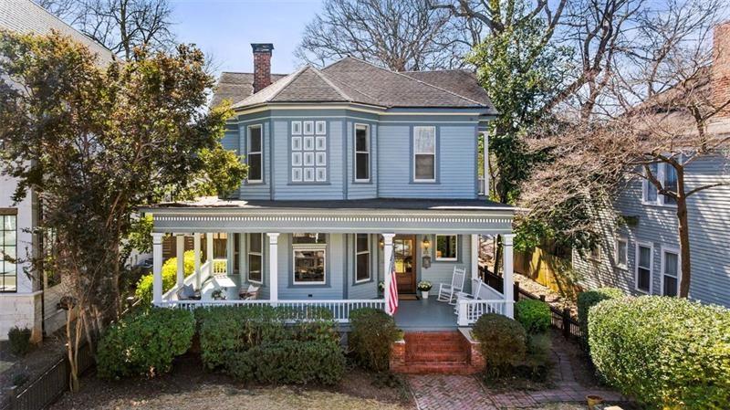 513 Saint Charles Avenue NE