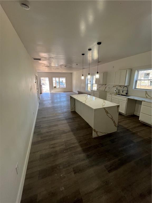 7 Charleston Avenue SE