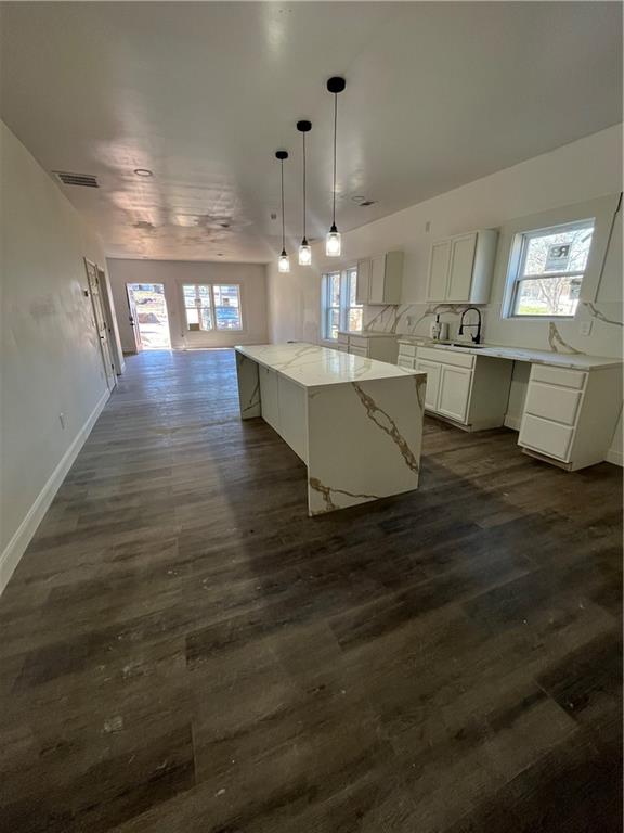 7 Charleston Avenue SE