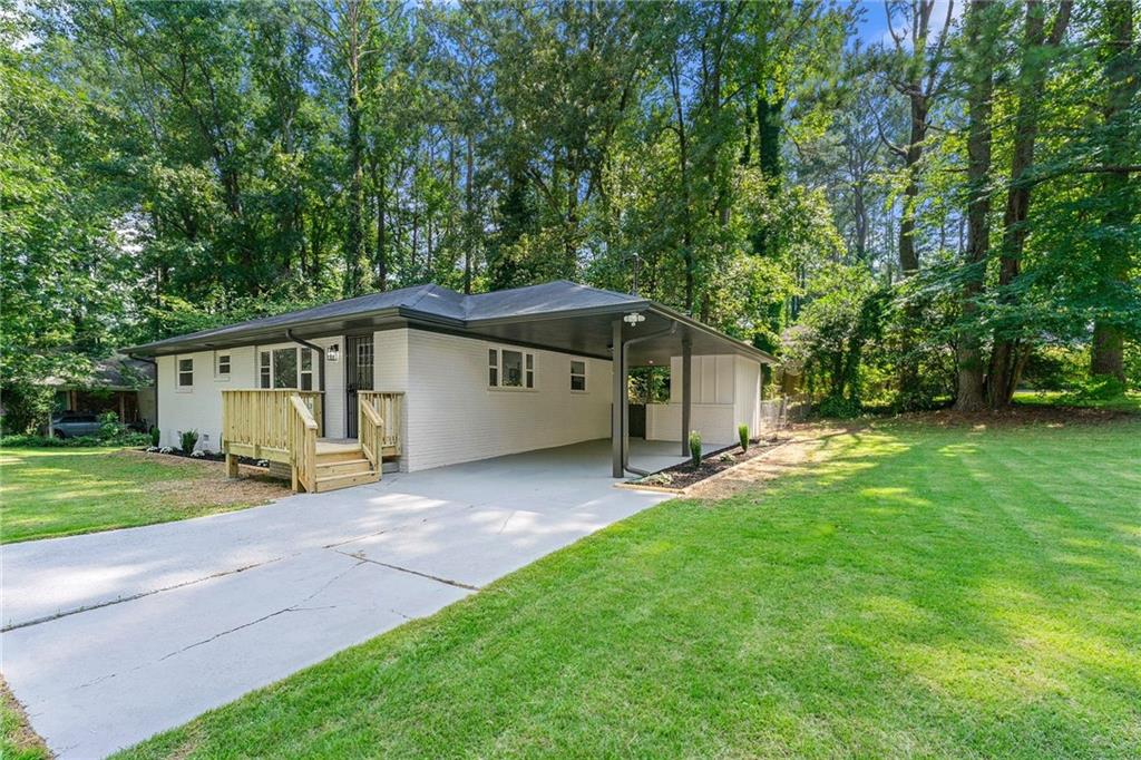 Fully Renovated Home
3 Bedrooms | 2 Bathrooms | Move-In Ready
Step into this beautifully fully renovated home offering modern finishes, open living spaces, and a bright, welcoming design.
Features include:
Spacious 3 bedrooms & 2 full bathrooms
All new flooring, kitchen, bathrooms, and fixtures
Fresh paint inside & out – truly move-in ready
Modern updates with attention to detail
This home is perfect for families, first-time buyers, or anyone looking for a turnkey property with style and comfort.
?? Great location, close to schools, shopping, and dining.
?? Priced to sell – don’t miss out!
?? Contact today to schedule a private showing!