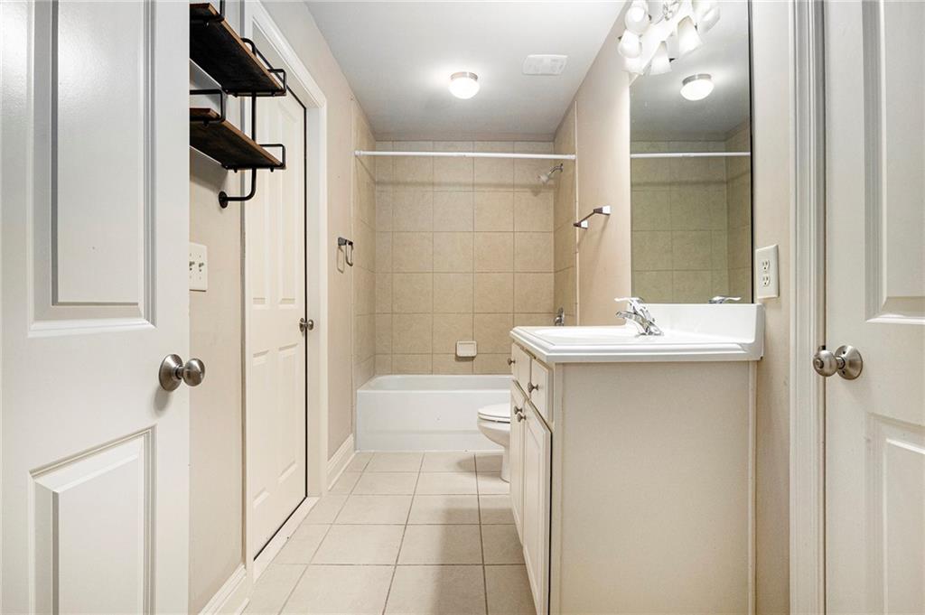6961 Fellowship Lane, Flowery Branch, Georgia image 32