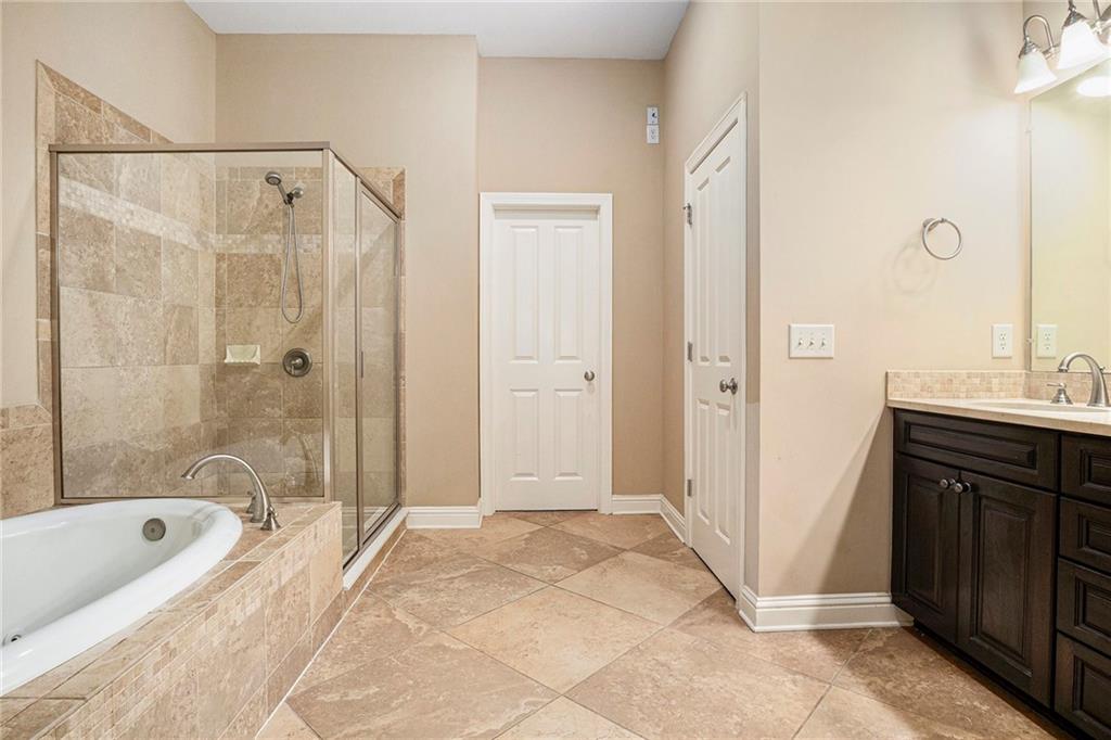 6961 Fellowship Lane, Flowery Branch, Georgia image 19