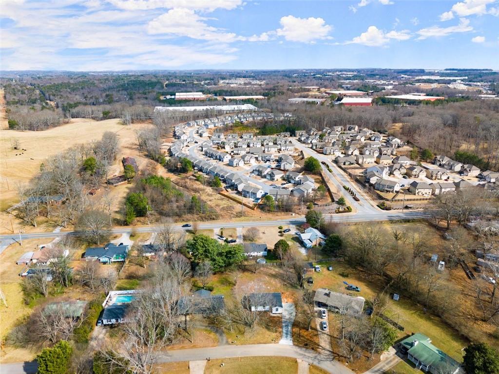 5843 Meadow View Lane, Flowery Branch, Georgia image 39